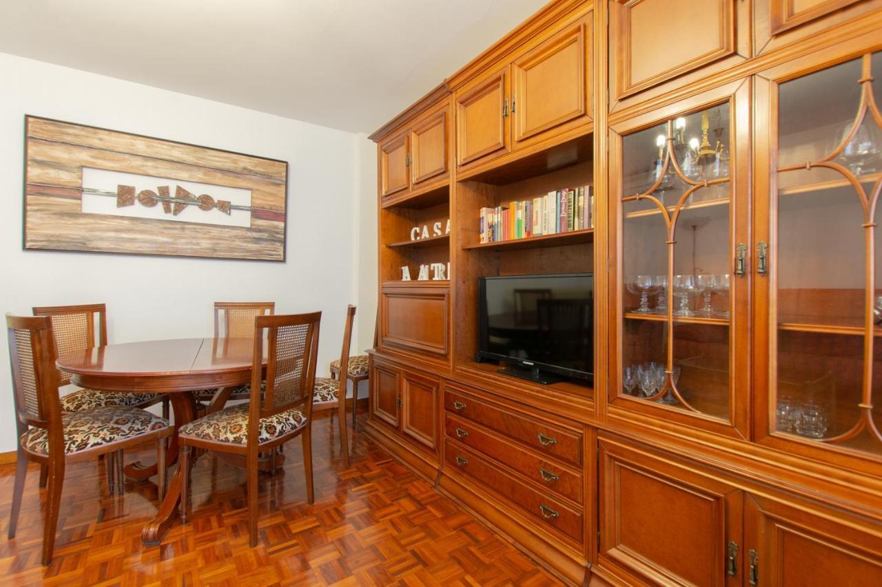 La Martina, Parking Incluido Apartment Jaca Exterior foto